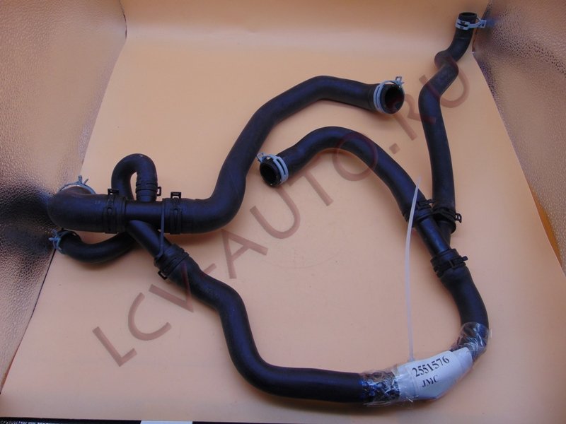 Патрубок радиатора правый - FORD JMC (артикул: 2551576)