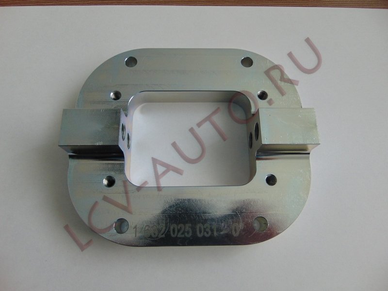 Крепление для CRIN 0 град - BOSCH (артикул: 1 682 025 031)