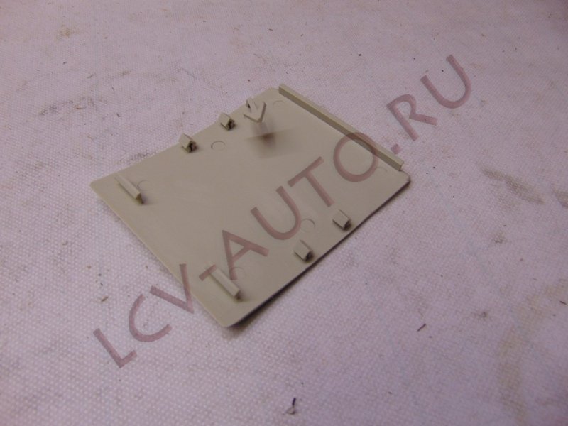 Крышка буксировоч. крюка - задняя SEDAN - BSG (артикул: BSG 30-922-058)