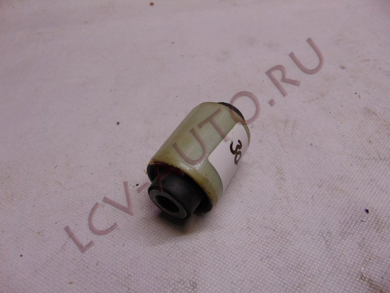 Сайлентблок рычага подвески - внутренн. больш. - BSG (артикул: BSG 30-700-302)