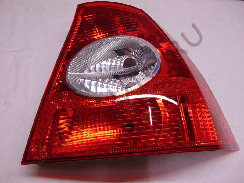 Фонарь задний правый Focus II - FORD (артикул: 1333832)