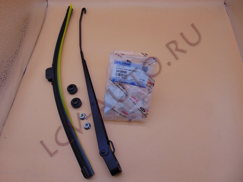Рычаг щетки стеклоочистителя+щётка - JAC (артикул: 3741200R001)