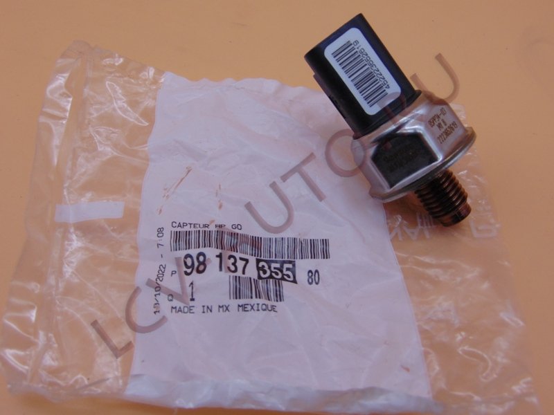 Датчик давления в топливной рампе - PEUGEOT-CITROEN (артикул: 9813735580)