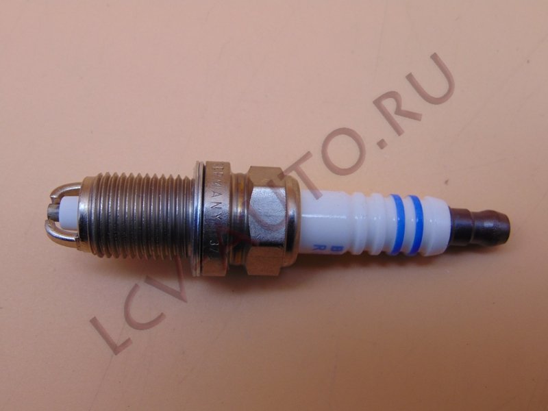 Свеча зажигания к-т 4шт - BOSCH (артикул: 0242229878)