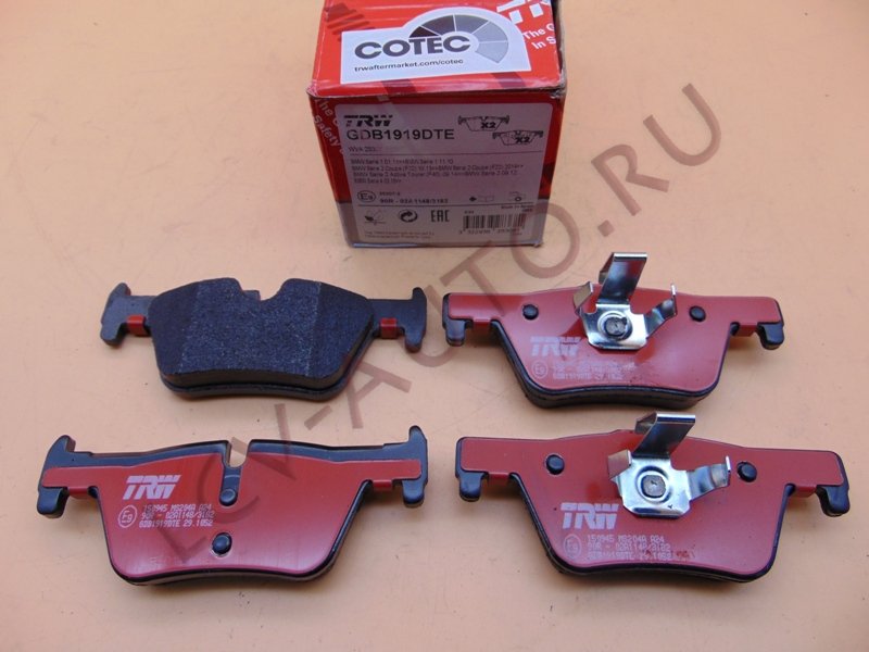 Колодки тормозные задние +F30 - TRW (артикул: GDB1919DTE)