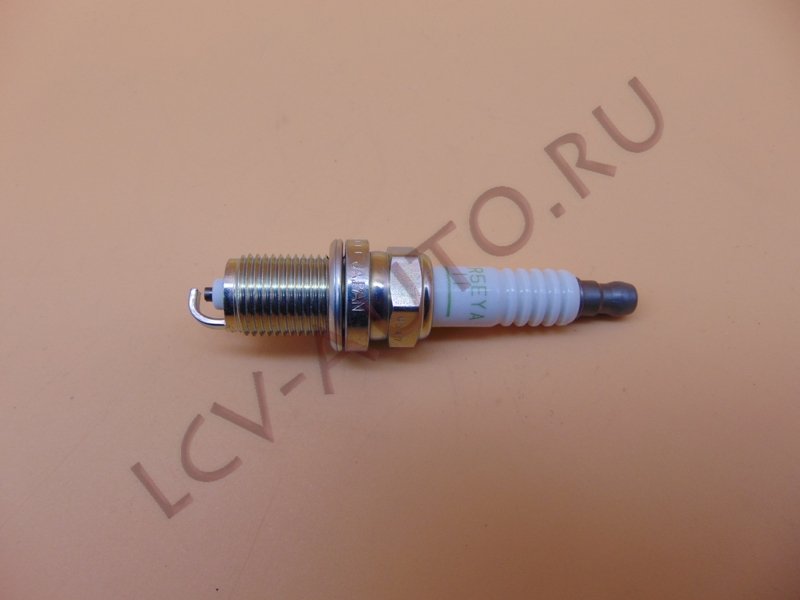Свеча зажигания - NGK (артикул: 2526)