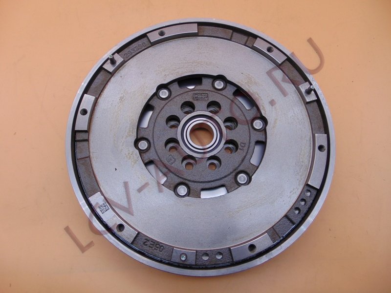 Маховик двухмассовый - PEUGEOT-CITROEN (артикул: 9841562380)