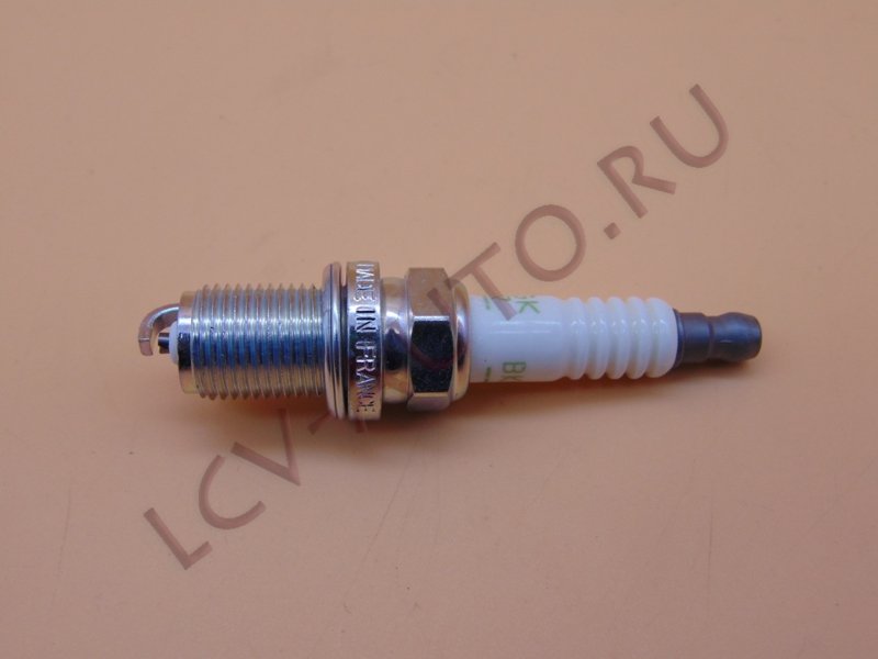 Свеча зажигания - NGK (артикул: 7938)