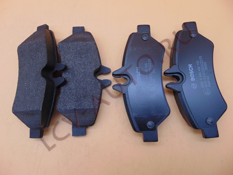 Колодки тормозные задние - BOSCH (артикул: 0986495100)