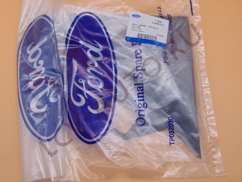 Молдинг - FORD (артикул: 2309331)