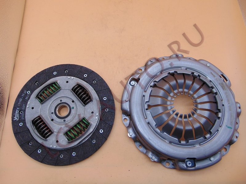 Сцепление к-т - VALEO (артикул: 826328)