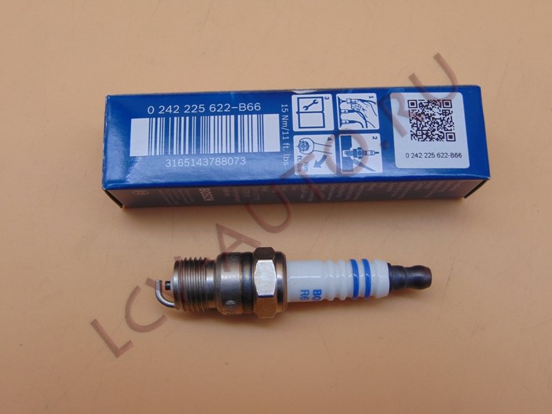 Свеча зажигания - BOSCH (артикул: 0242225622)