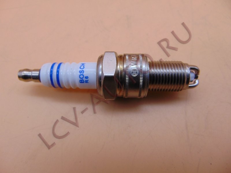 Свеча зажигания - BOSCH (артикул: 0242235664)