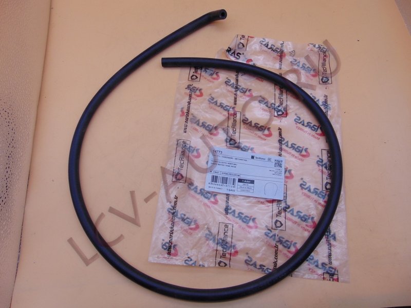 Патрубок с расширительного на радиатр верх - IBRAS (артикул: 14773)