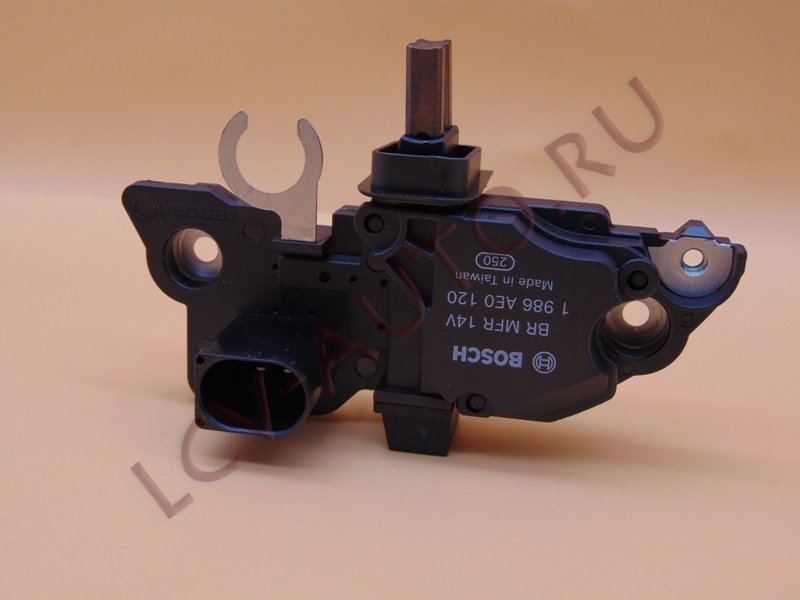 Регулятор напряжения 2.3 IVECO - BOSCH (артикул: 1986AE0120)