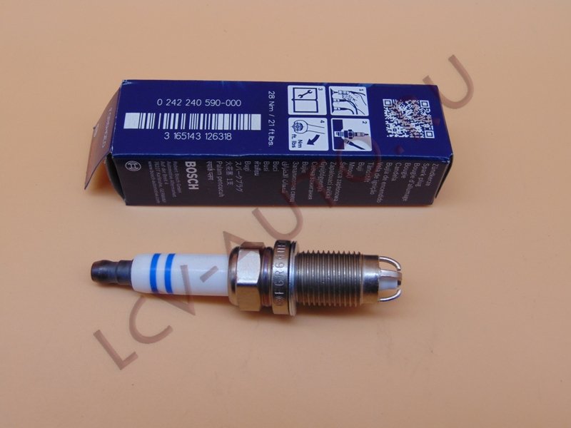 Свеча зажигания - BOSCH (артикул: 0242240590)