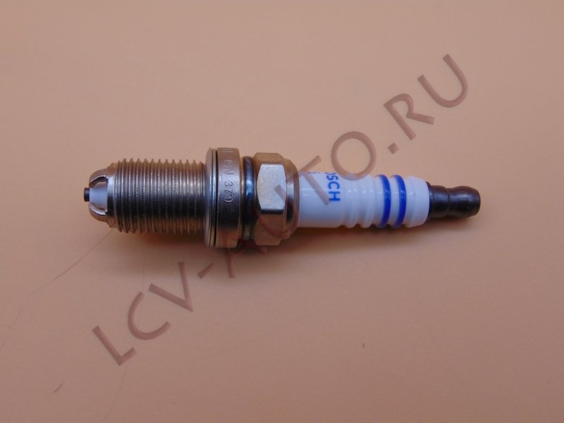 Свеча зажигания - BOSCH (артикул: 0242240587)