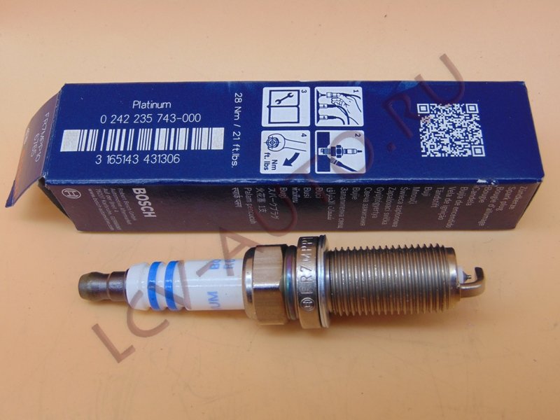 Свеча зажигания - BOSCH (артикул: 0242235743)