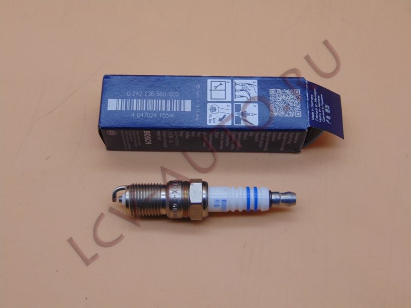 Свеча зажигания - BOSCH (артикул: 0242236560)