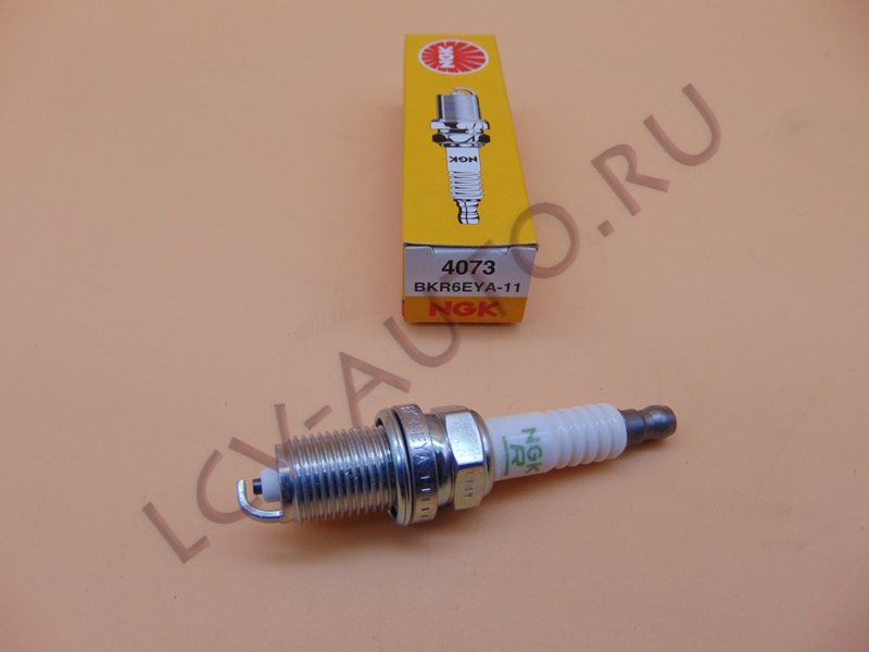 Свеча зажигания - NGK (артикул: 4073)
