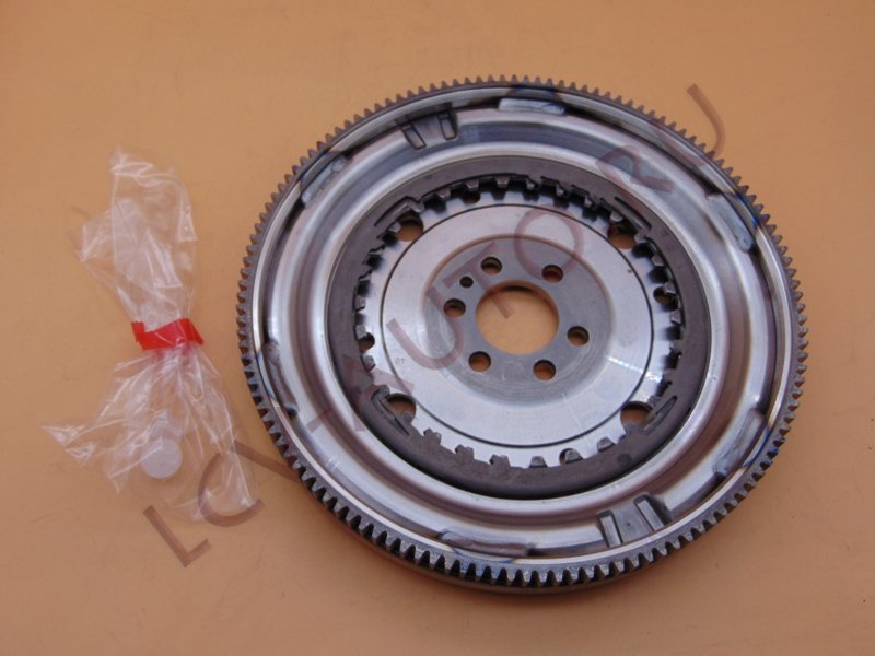 Маховик двухмассовый - LUK (артикул: 415 0768 09)